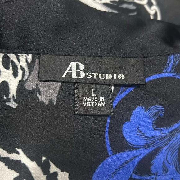 AB Studio Women’s Chain Print 3/4 Sleeve V-Neck Collarless Shirt Large - Picture 9 of 10